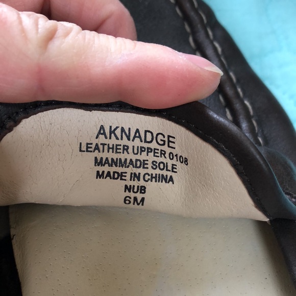 AK ANNE KLEIN IFLEX LEATHER SLIP ON SHOES - Picture 6 of 7